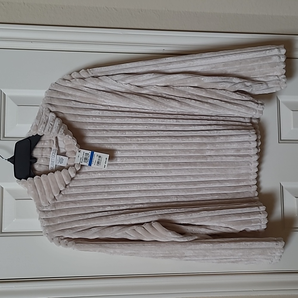 New with Tags Velour Mock Turtleneck Top